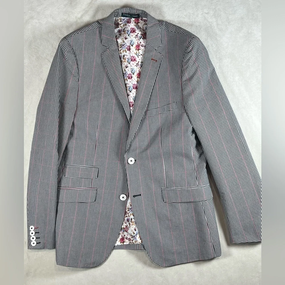 Paisley & Gray 40R Preppy Black and White Checkered Blazer with Red Accents